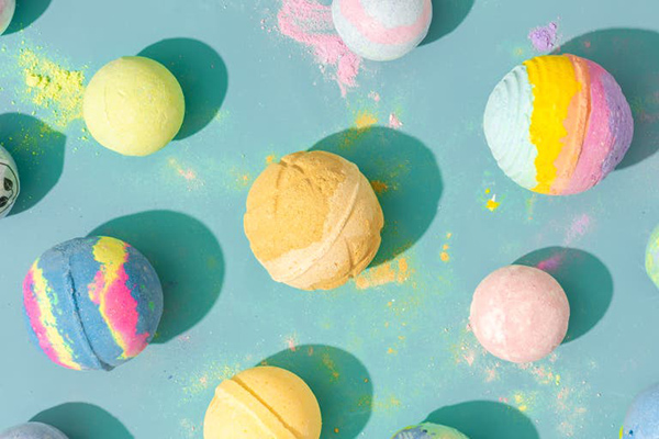 Free Lush Bath Bomb