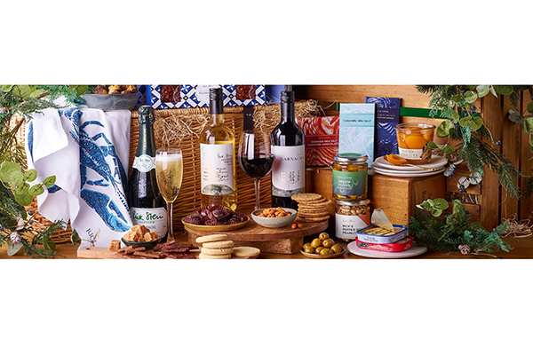 Free Crew Luxury Christmas Hamper